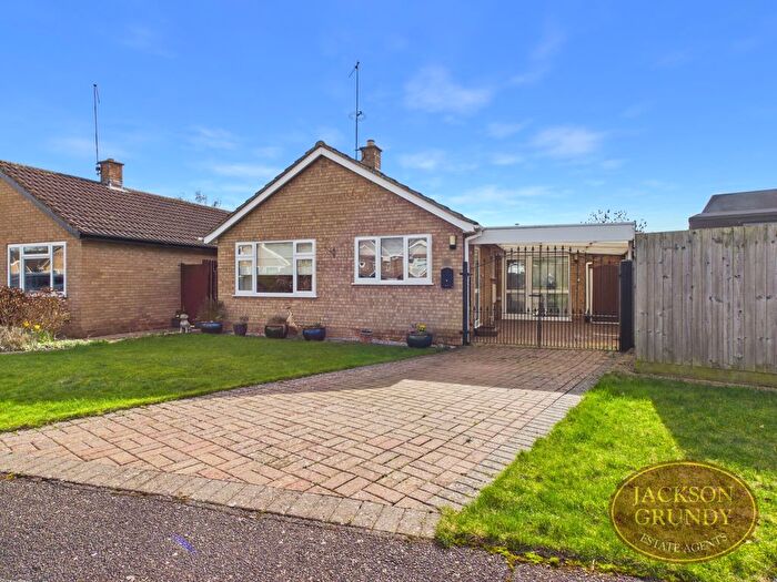 2 Bedroom Detached Bungalow For Sale In Scott Close, Ravensthorpe, NN6