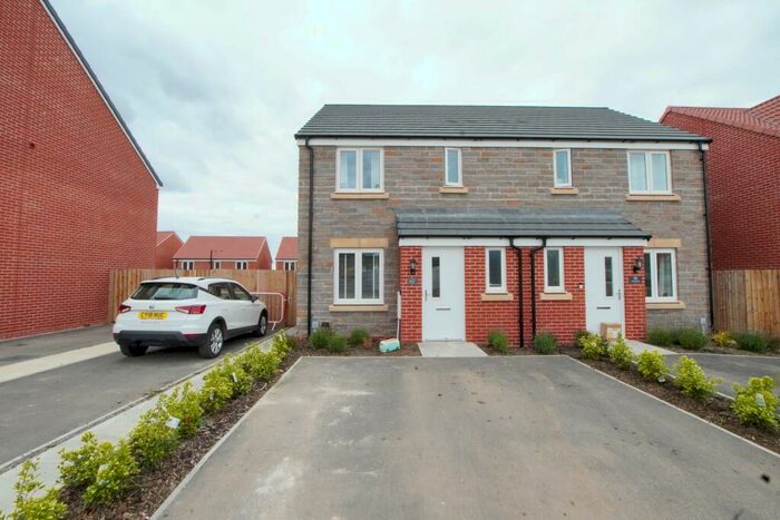 3 Bedroom Semi-Detached House To Rent In Periwinkle Road, Lyde Green, Emersons Green, BS16