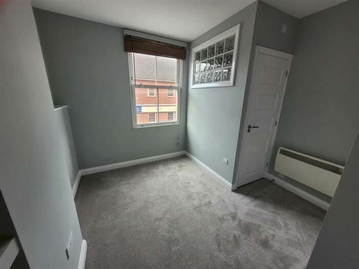 1 Bedroom Flat To Rent In Church Gate, Loughborough, LE11