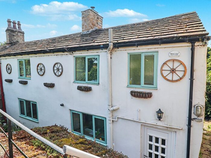 2 Bedroom Semi-Detached House For Sale In Briestfield Road, Briestfield, WF12