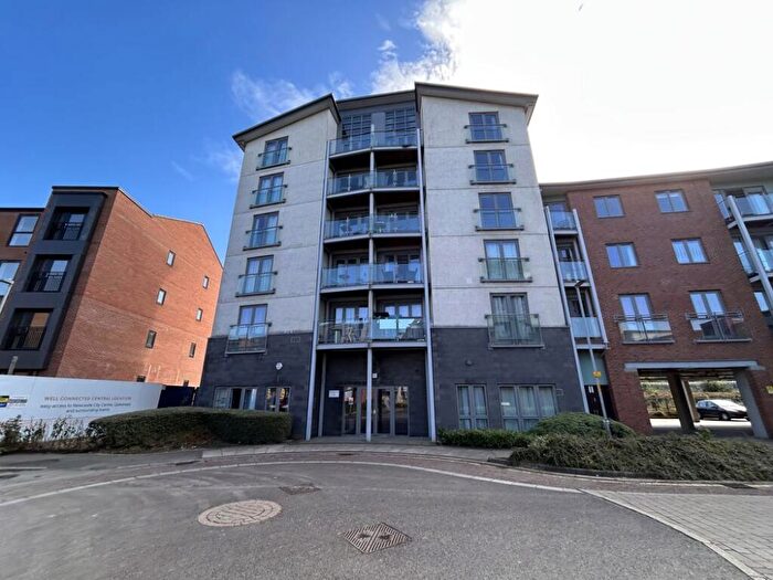 1 Bedroom Apartment To Rent In Worsdell Drive, Gateshead, Tyne And Wear, NE8