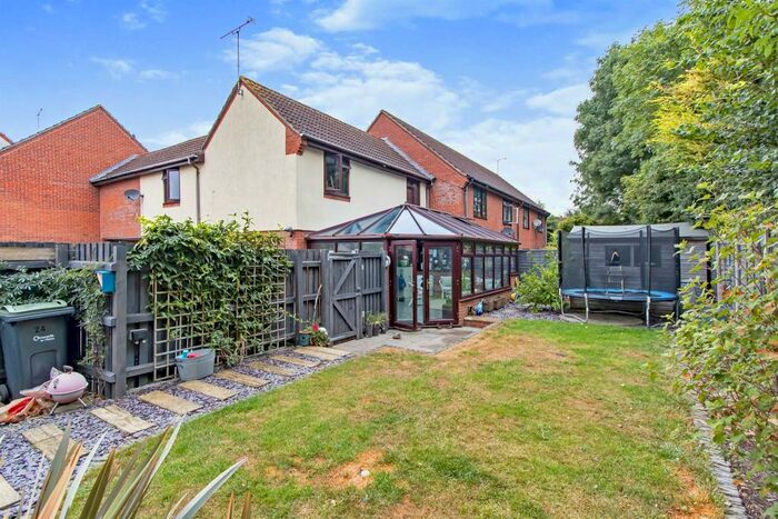 3 Bedroom Semi-Detached House For Sale In Camilla Close, Bulford, Salisbury, SP4