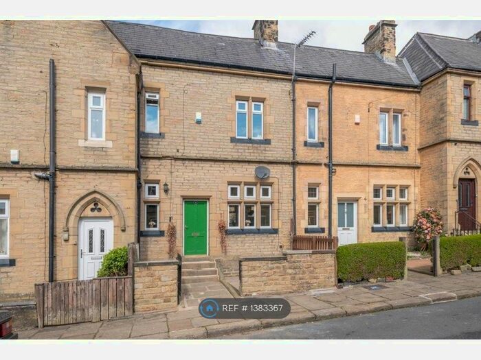 2 Bedroom Terraced House To Rent In Salisbury Place, Halifax, HX3