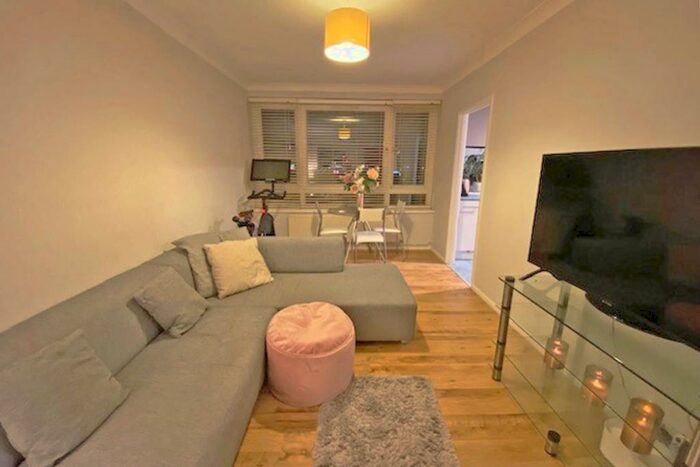 1 Bedroom Apartment To Rent In Campion House, Jocks Lane, Bracknell, Berkshire, RG42