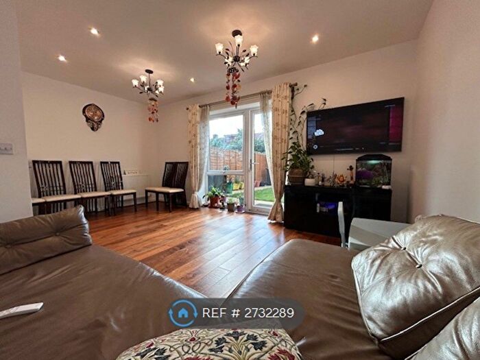 3 Bedroom Terraced House To Rent In Marine Crescent, Ilford, IG6