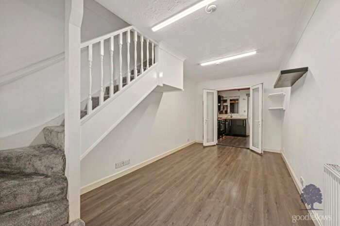 1 Bedroom End Of Terrace House To Rent In Bourne Drive, Mitcham, CR4