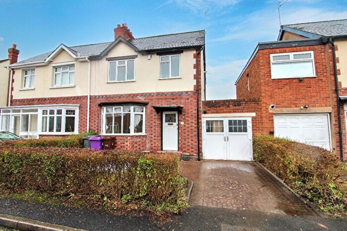 3 Bedroom Semi-Detached House To Rent In Birches Barn Avenue, Wolverhampton, WV3