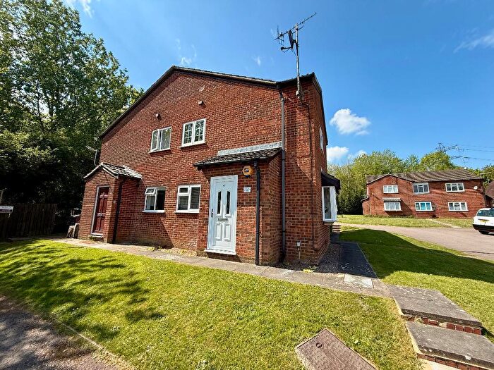 1 Bedroom Apartment For Sale In Celandine Drive, Barton Hills, Luton, Bedfordshire, LU3