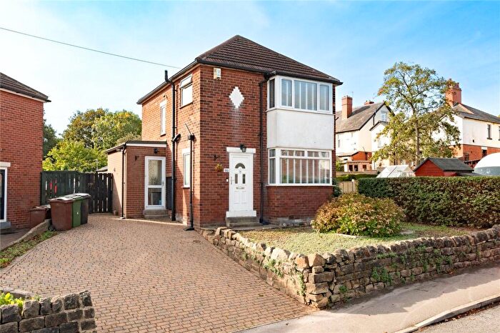 3 Bedroom Detached House For Sale In Broadgate Lane, Horsforth, Leeds, West Yorkshire, LS18
