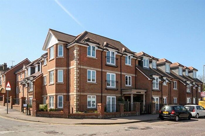1 Bedroom Flat To Rent In Gilham`s Court, Berkhamsted, HP4
