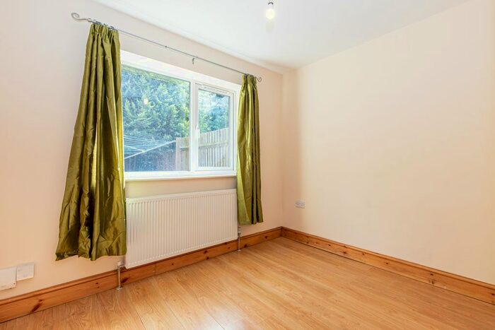 2 Bedroom Flat To Rent In Abingdon Road, Oxford, OX1