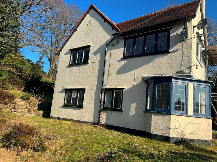 4 Bedroom Detached House To Rent In White Rose Lane, Woking, GU22