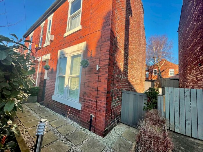 3 Bedroom Semi-Detached House To Rent In Sussex Road, Stockport, SK3