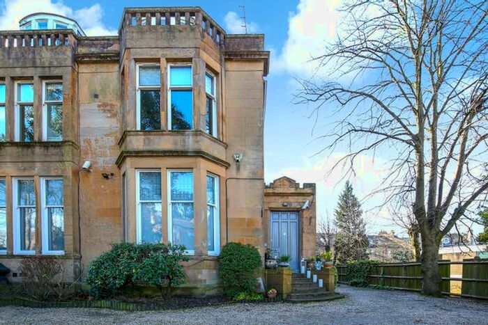 2 Bedroom Flat To Rent In Flat 3, 17 Beaconsfield Road, Glasgow G12