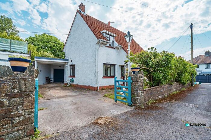 3 Bedroom Detached House For Sale In Woodside Close, Bishopston, Swansea, SA3