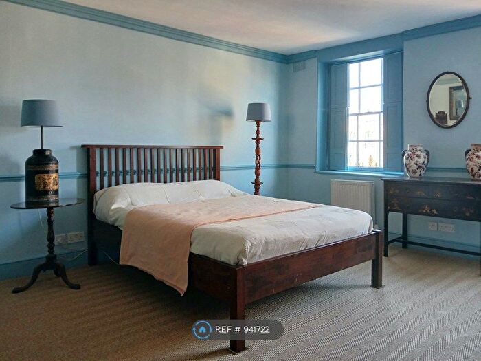 1 Bedroom Flat To Rent In Minor Canon Row, Rochester, ME1