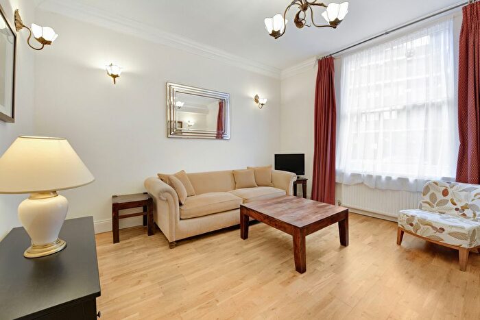 1 Bedroom Terraced House To Rent In Tachbrook Street, Pimlico, SW1V