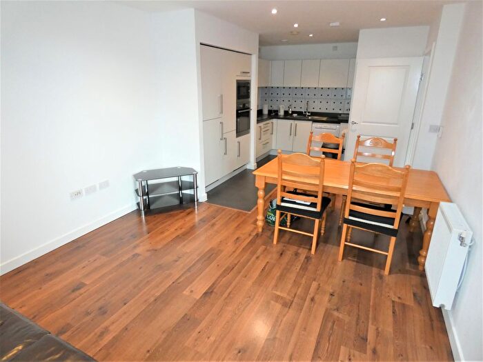 1 Bedroom Flat To Rent In Graciosa Court, Harford Street, London, E1