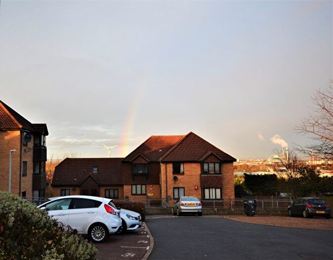 2 Bedroom Flat To Rent In Hattersfield Close, Belvedere, London, DA17