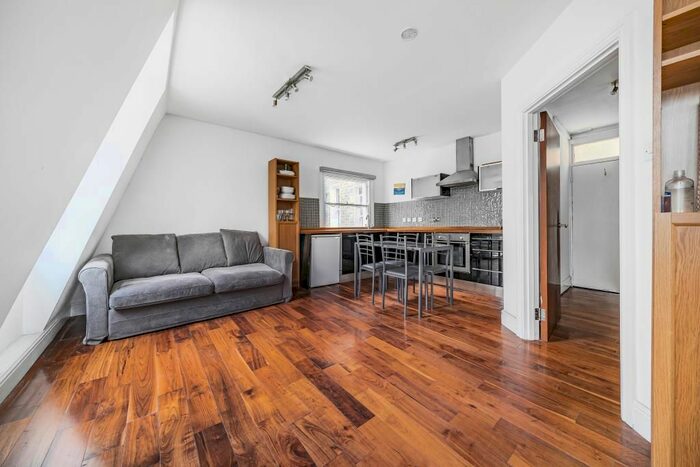 1 Bedroom Flat To Rent In Holland Park Avenue, Notting Hill, W11