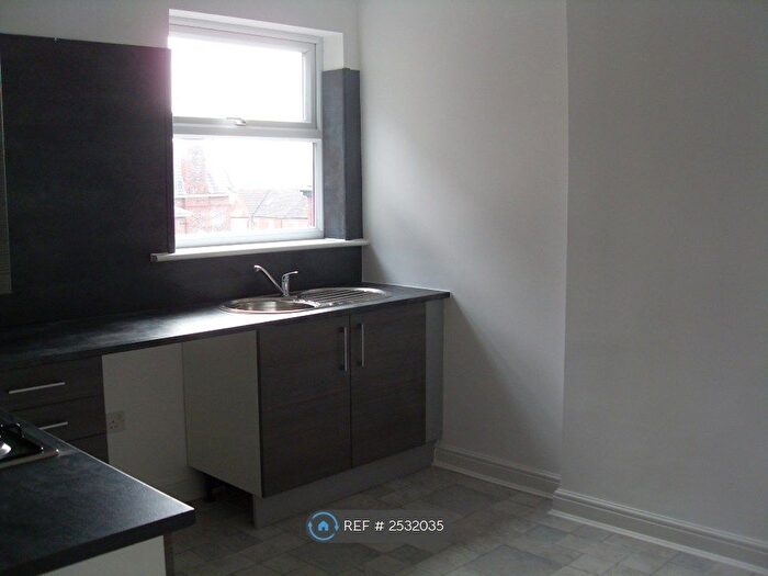 3 Bedroom Flat To Rent In Dalton Road, New Brighton, CH45