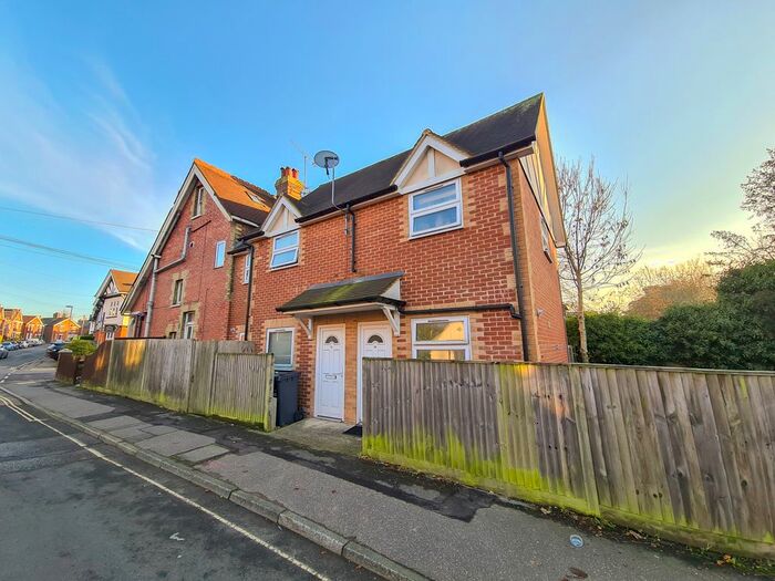 1 Bedroom Maisonette To Rent In Christopher Road, East Grinstead RH19