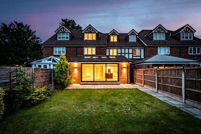 5 Bedroom Mews For Sale In Bramhall Lane South, Bramhall, SK7