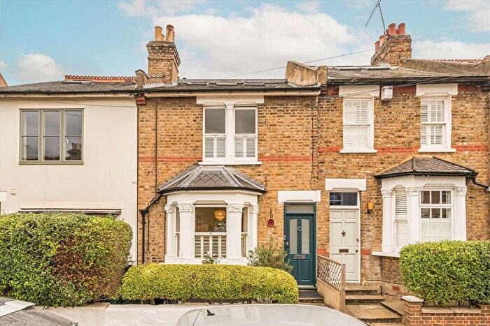 3 Bedroom Property For Sale In Haliburton Road, Twickenham, TW1