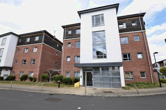 2 Bedroom Flat To Rent In Eddleston Court, Riverside Close, Romford, RM1