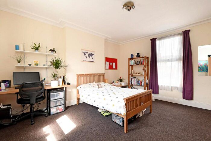 6 Bedroom Flat To Rent In A Ashdell Road, Broomhill, Sheffield, S10