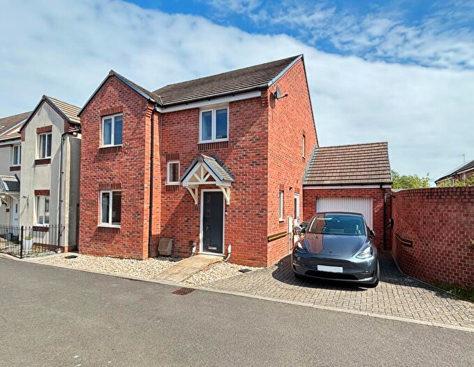 4 Bedroom Detached House For Sale In Marlstone Close, Gloucester, GL4