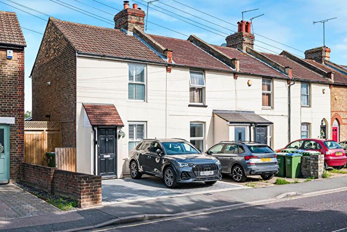 3 Bedroom End Of Terrace House For Sale In Bourne Road, Bexley, DA5