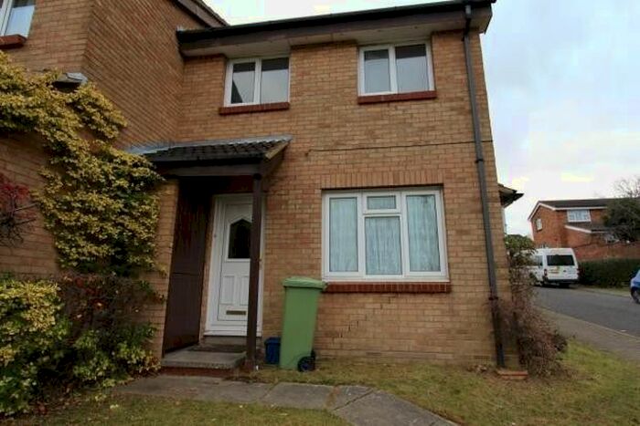 3 Bedroom Semi-Detached House To Rent In Downs Barn Boulevard, Downs Barn, Milton Keynes MK14