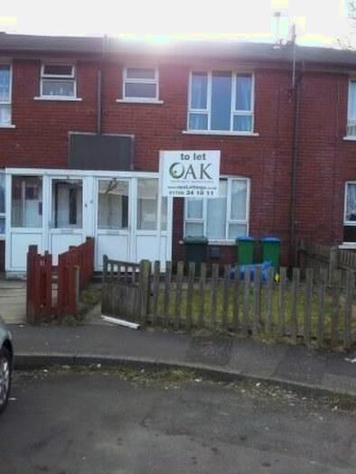 2 Bedroom Town House To Rent In Deacon Street, Rochdale, OL16