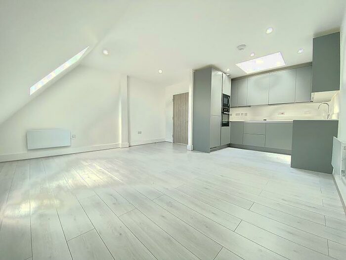 2 Bedroom Apartment To Rent In Cherry Tree House, Hornbeam Close, Stockport, SK2