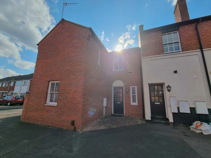 3 Bedroom Terraced House To Rent In Princes Court, Princes Street, CV32