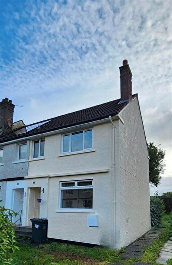 2 Bedroom End Of Terrace House To Rent In Peden Avenue, Dalry, KA24