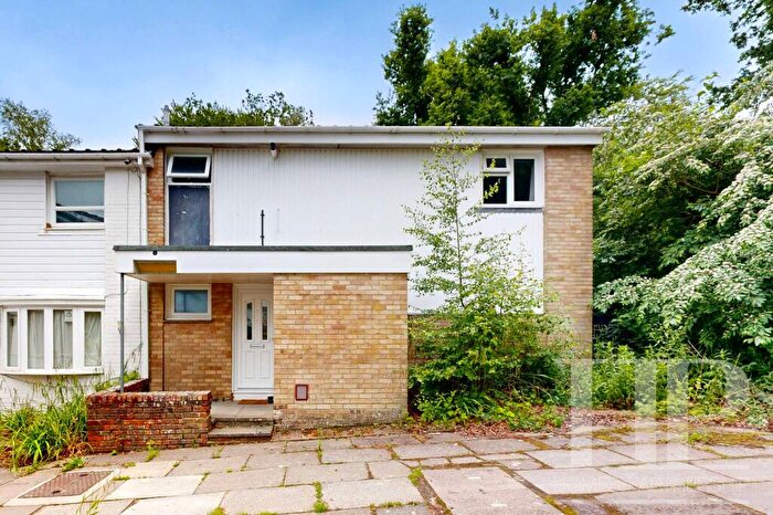 3 Bedroom End Of Terrace House To Rent In Dalton Close, Crawley, RH11
