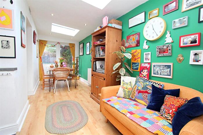 2 Bedroom Semi Detached House For Sale In St. James Road, Carshalton, SM5