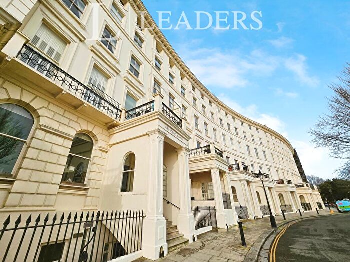 2 Bedroom Apartment To Rent In Adelaide Crescent, Hove, BN3