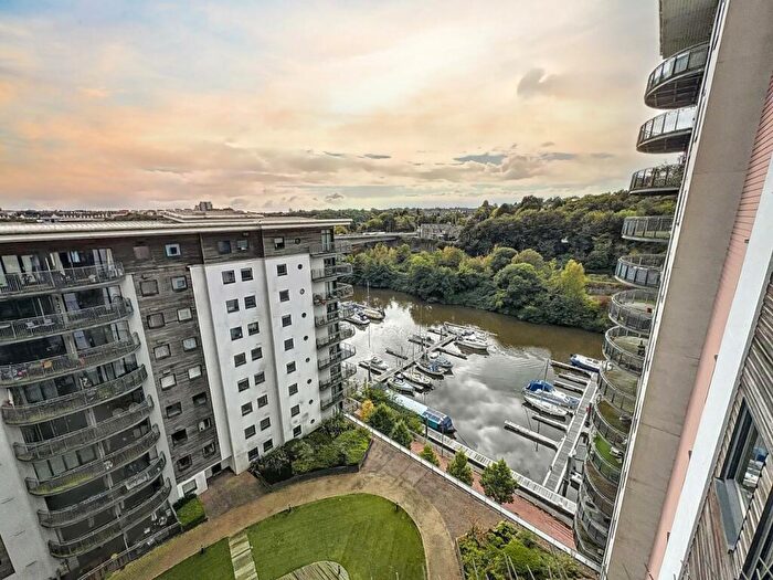 2 Bedroom Apartment To Rent In Roma, Victoria Wharf, Cardiff Bay, CF11