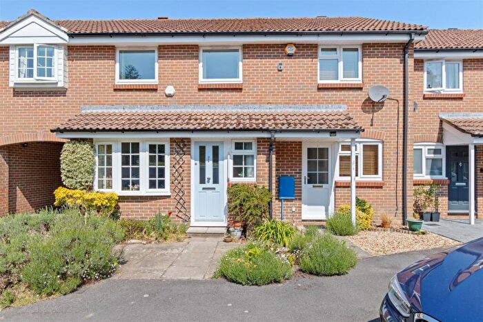 2 Bedroom Terraced House For Sale In Oakwood Close, Midhurst, GU29