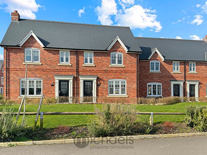 2 Bedroom Semi-Detached House For Sale In Rowhedge Wharf Road, Rowhedge, Colchester, CO5