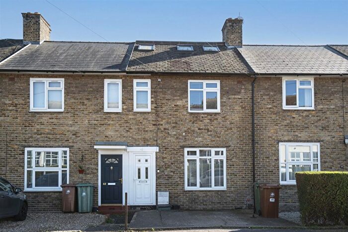 3 Bedroom Terraced House For Sale In Winchcombe Road, Carshalton, SM5