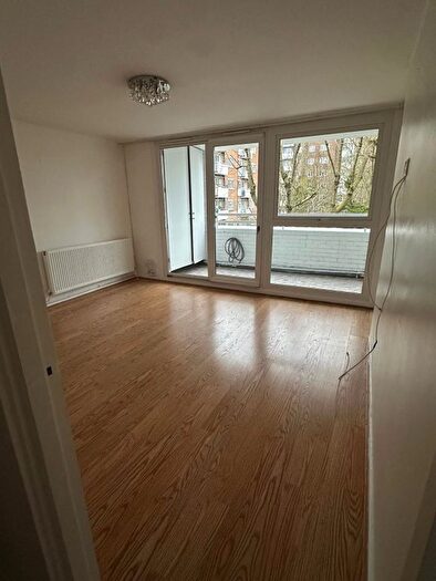 3 Bedroom Flat To Rent In Tiverton Road, London, N15