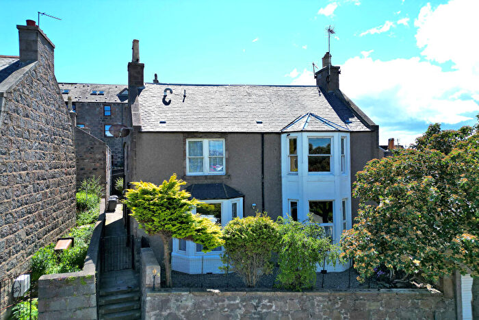 2 Bedroom Flat For Sale In Froghall Terrace, Froghall, Aberdeen, AB24
