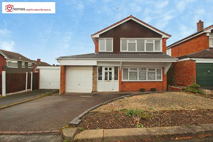 4 Bedroom Detached House For Sale In Falmouth Road, Walsall, WS5