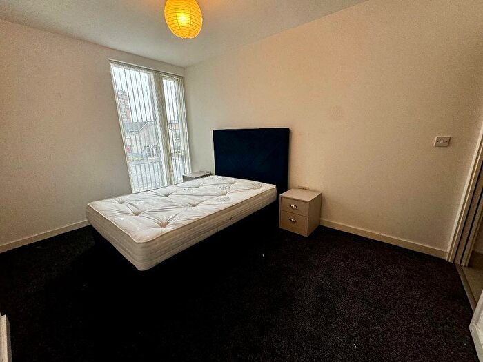 2 Bedroom Apartment To Rent In City Road, Hulme, Manchester, M15