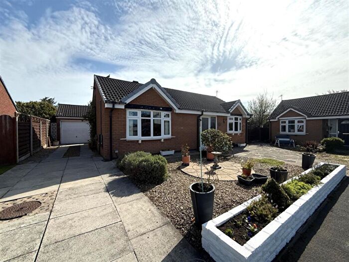 2 Bedroom Detached Bungalow For Sale In Drake Close, Lytham St. Annes, FY8