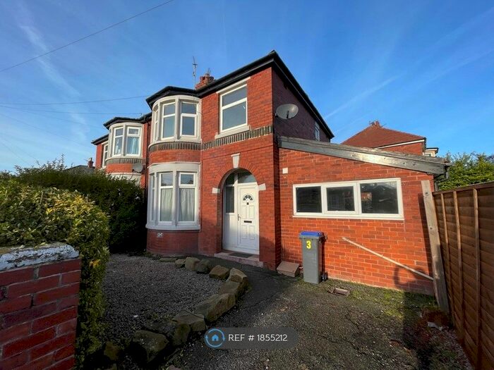 3 Bedroom Semi-Detached House To Rent In Broderick Avenue, Blackpool, FY2